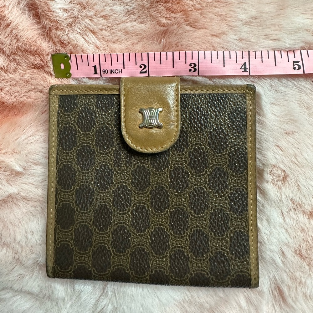 Triomphe Bi-fold vintage wallet Celine